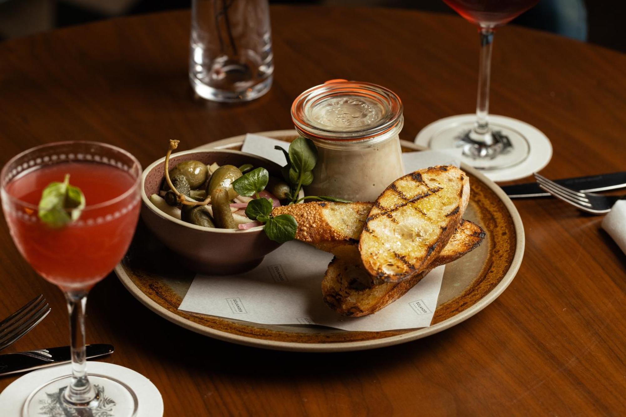 West Hotel Sydney, Curio Collection By Hilton Luaran gambar