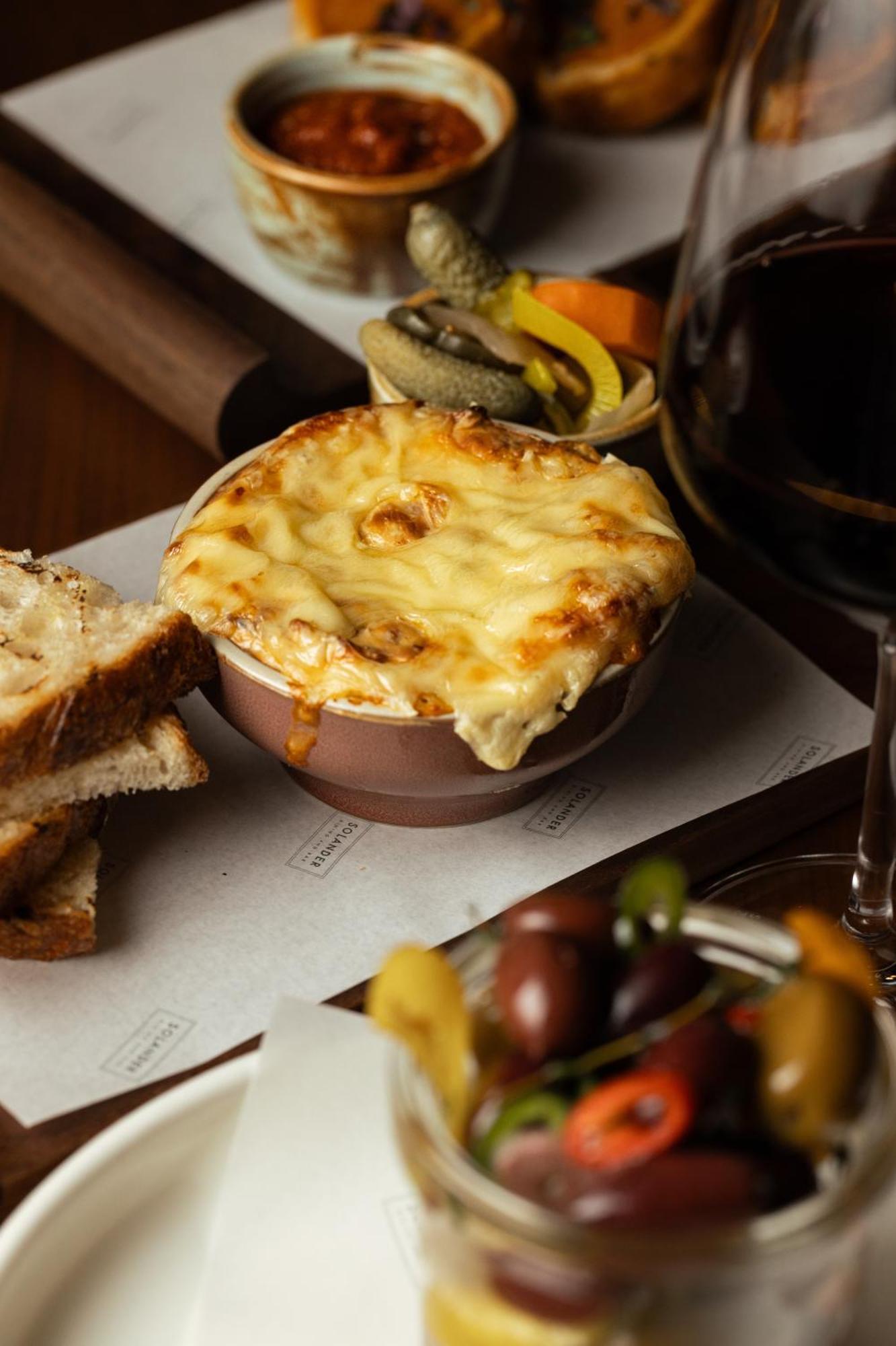 West Hotel Sydney, Curio Collection By Hilton Luaran gambar